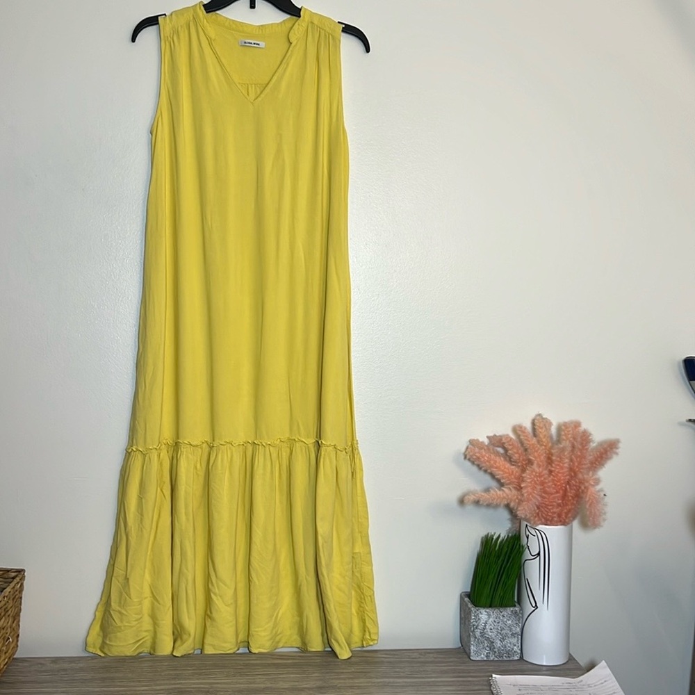 Global Wear Yellow Sleeveless MIDI Dress